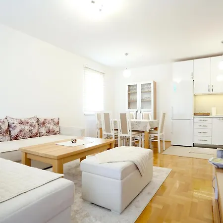 Paradise Apartment